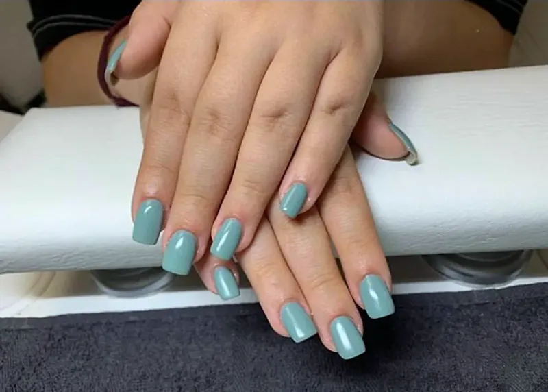 Nageldesign in Mint