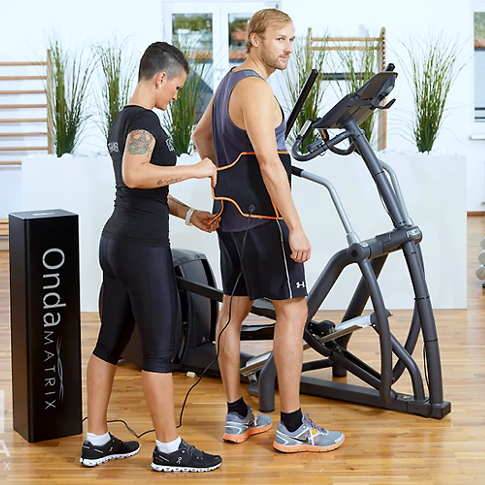 ONDAMATRIX-Anwendung am Crosstrainer mit Einschulung durch einen Trainer